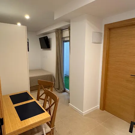 Postiguet Apartment *
